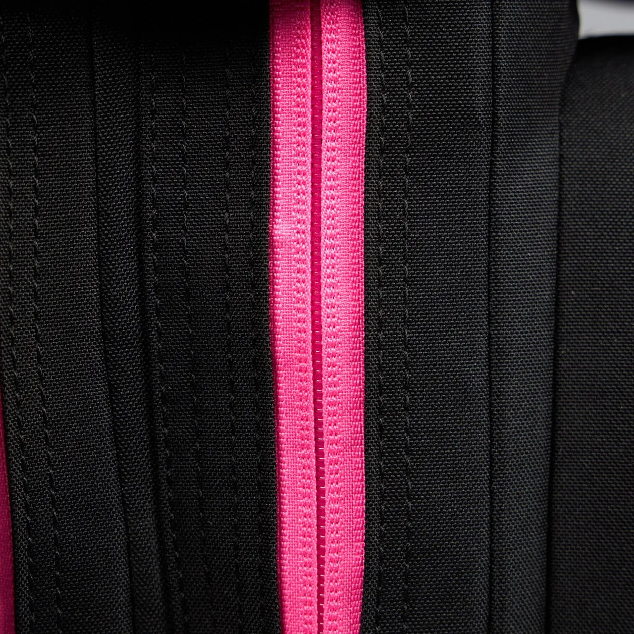 25L Black Neon Pink Meal Prep Management