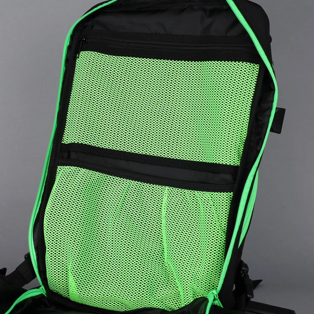 35L Backpack Black Neon Green