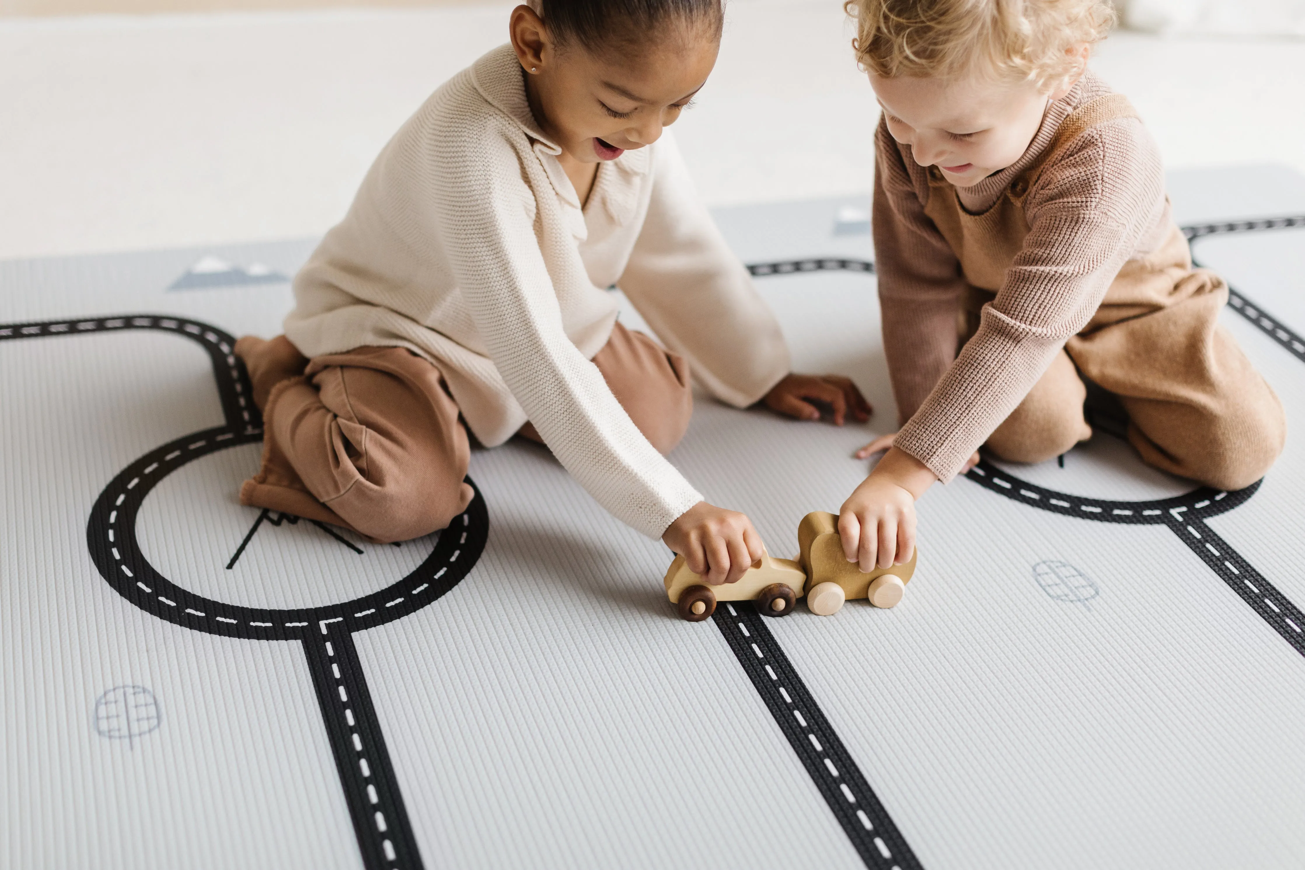 Little Bot Baby Play Mat (Ofie Mat, Country Road   Triangle)