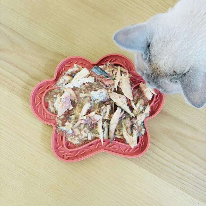 Paw Lick Mats for Happy Mealtime